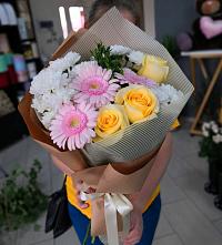 Букет цветов из:  Герберы, Розы и Хризантемы в Кошелево