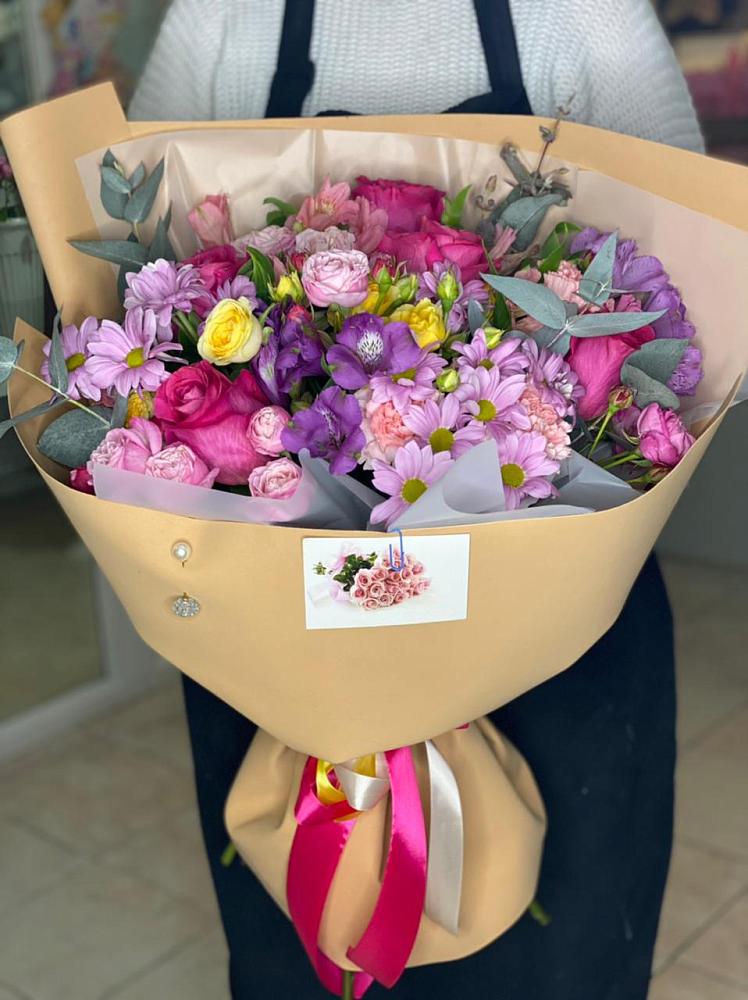 Букет цветов из: Хризантемы, Гвоздики и Альстромерии в Кошелево