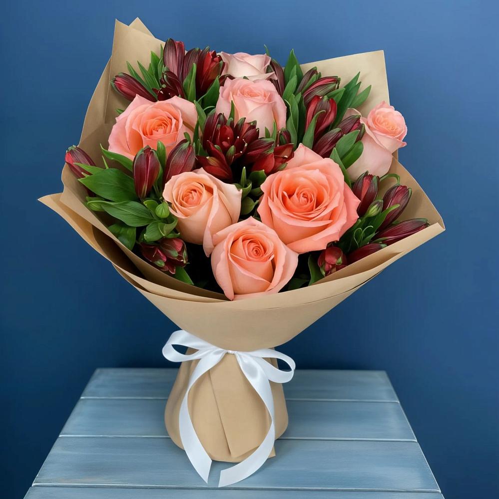 Букет цветов из: Розы и Альстромерии в Кошелево