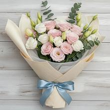 Букет цветов из:  Лизиантусы в Кошелево