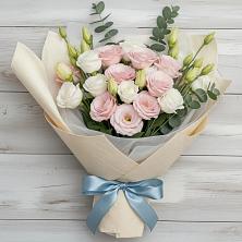 Букет цветов из:  Лизиантусы в Кошелево