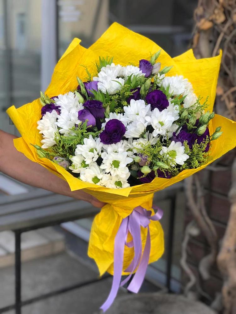 Букет цветов из: Ирисы, Хризантемы и Ромашки в Кошелево
