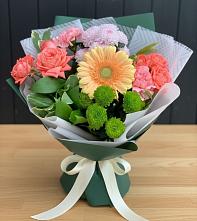 Букет цветов из:  Гвоздики, Розы, Герберы и Хризантемы #REPLACE_PRED# Кошелево
