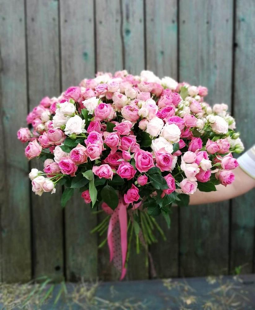 Букет Розовые кустовые розы Натали и Лав Лидия в Кошелево