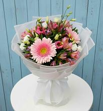 Букет цветов из:  Герберы, Альстромерии и Лизиантусы в Кошелево