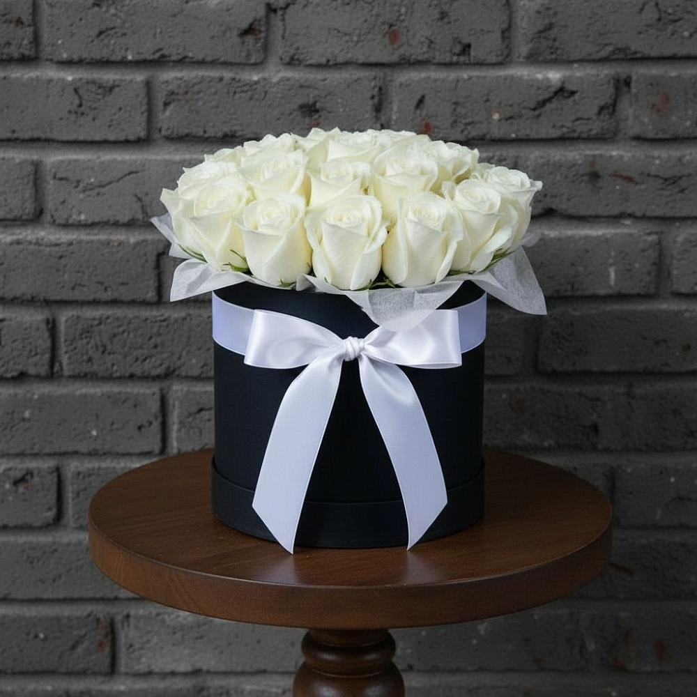 Цветочная композиция из Розы в шляпной коробке в Кошелево