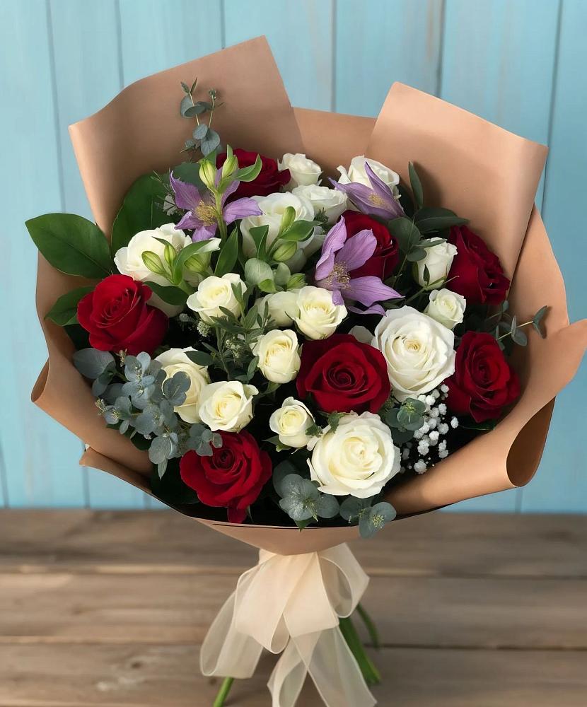 Букет цветов из: Розы и Альстромерии в Кошелево
